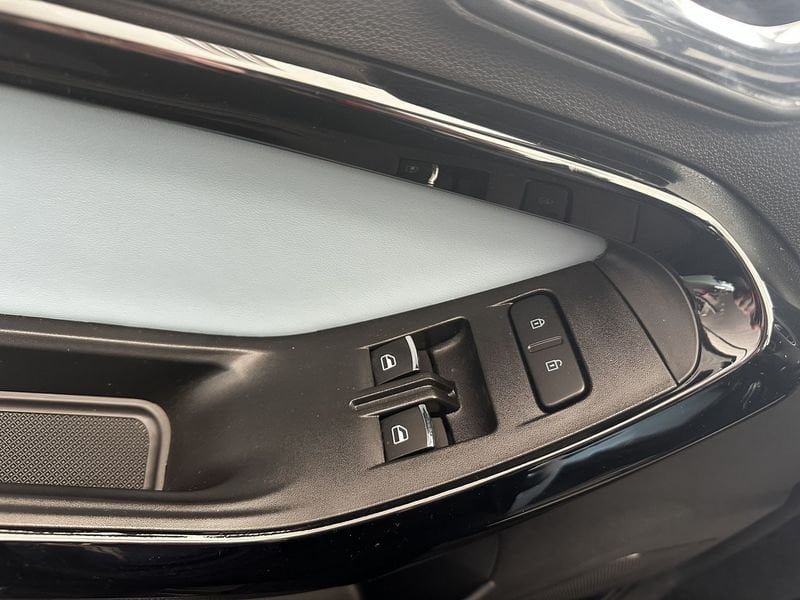DR Automobiles   dr 1.0 EV