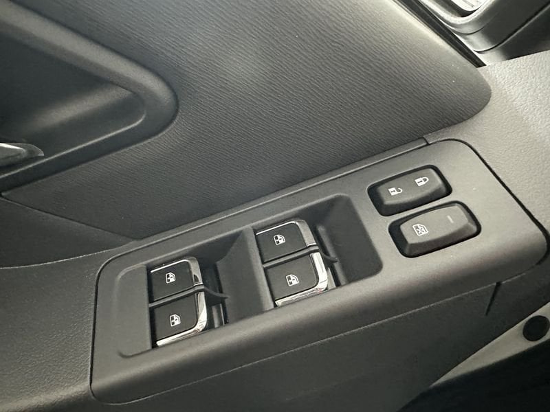 EVO   2.0 Turbo Diesel Doppia Cabina