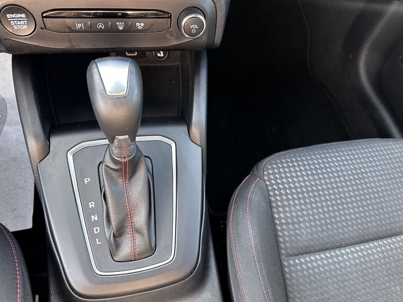 Ford Focus  1.0T EcoBoost Hybrid 155cv ST-Line Auto