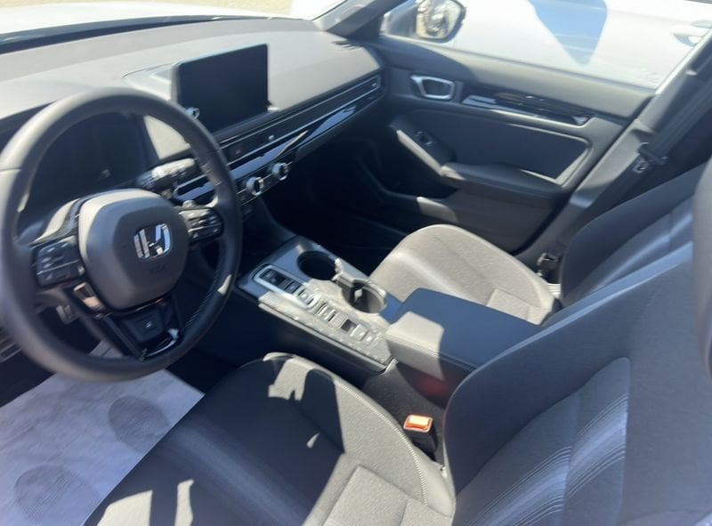 Honda Civic  2.0 Sport eCVT