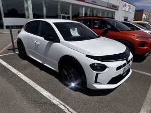 Lancia   Ibrida 100cv LX e-DCT