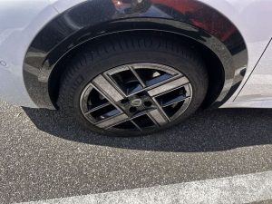 Lancia   Ibrida 100cv LX e-DCT