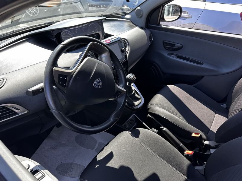 Lancia Ypsilon  1.0 FireFly 70cv S&S Hybrid GOLD
