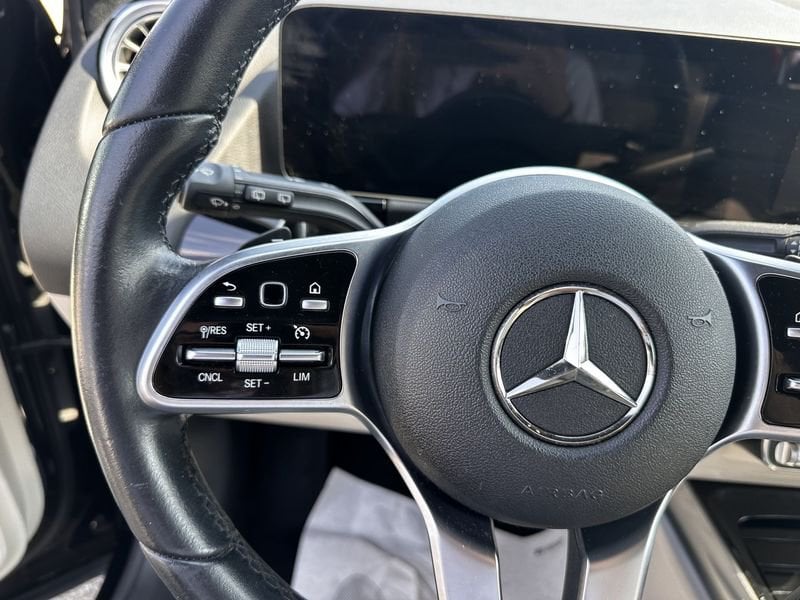 Mercedes-Benz   GLA 200 d Sport Plus 4matic auto