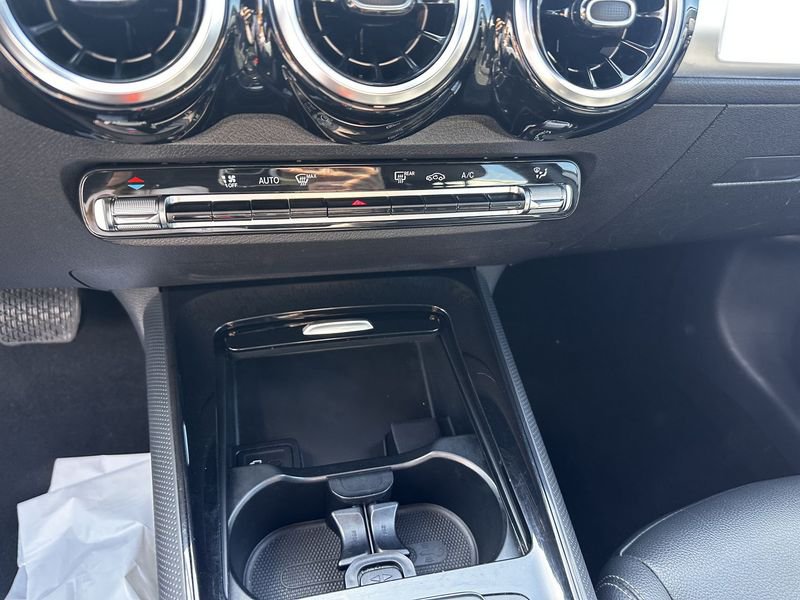 Mercedes-Benz   GLB 220 d Auto 4M Sport 7 posti