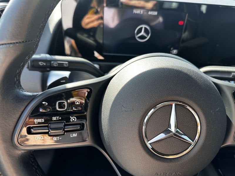 Mercedes-Benz   GLB 220 d Auto 4M Sport 7 posti