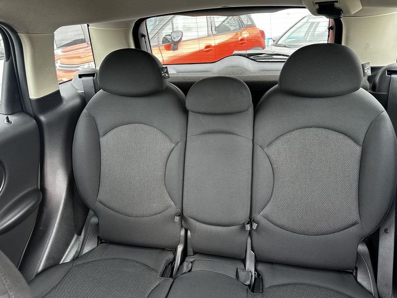 MINI   Mini One Countryman