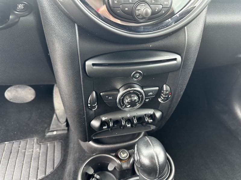 MINI   Mini One Countryman