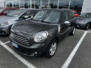 MINI   Mini One Countryman