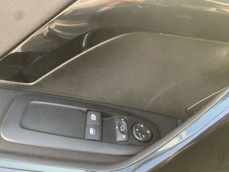 Peugeot 208  PureTech 82 Stop&Start 5 porte Signature