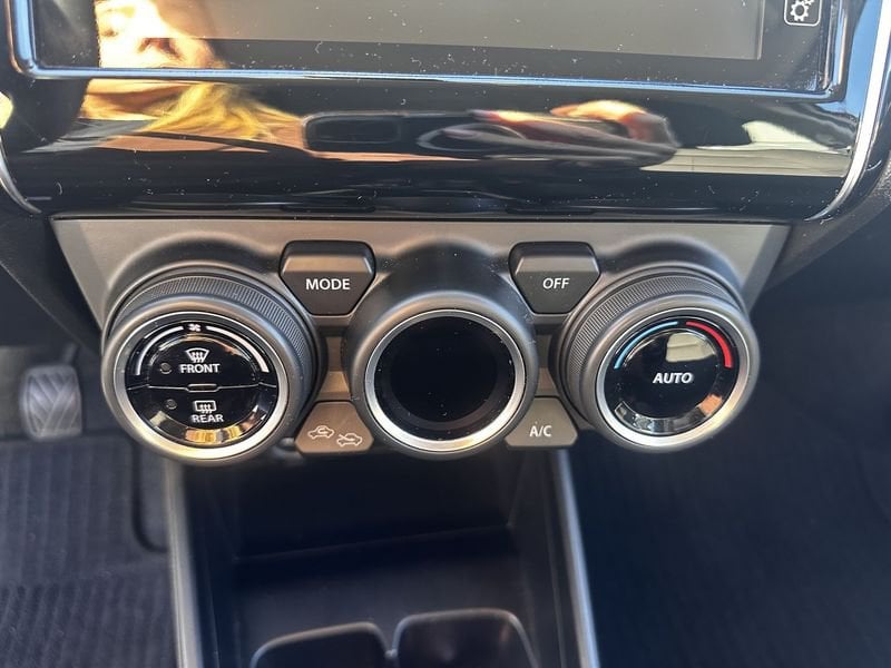 Suzuki Swift  Swift 1.2 Hybrid Top
